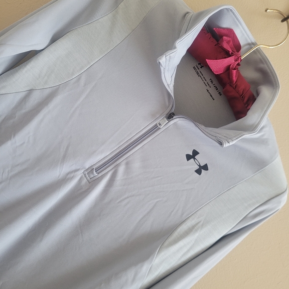 Under Armour | Girls Heatgear New Gray Loose Long Sleeve Top - Picture 2 of 10